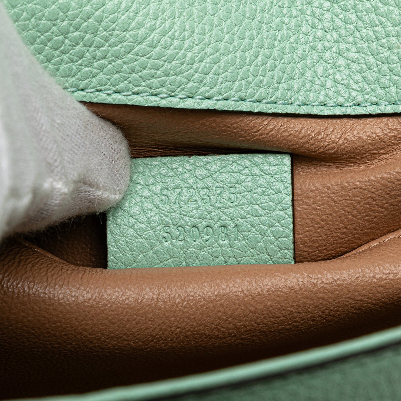 Gucci Small Leather Zumi Satchel Groen
