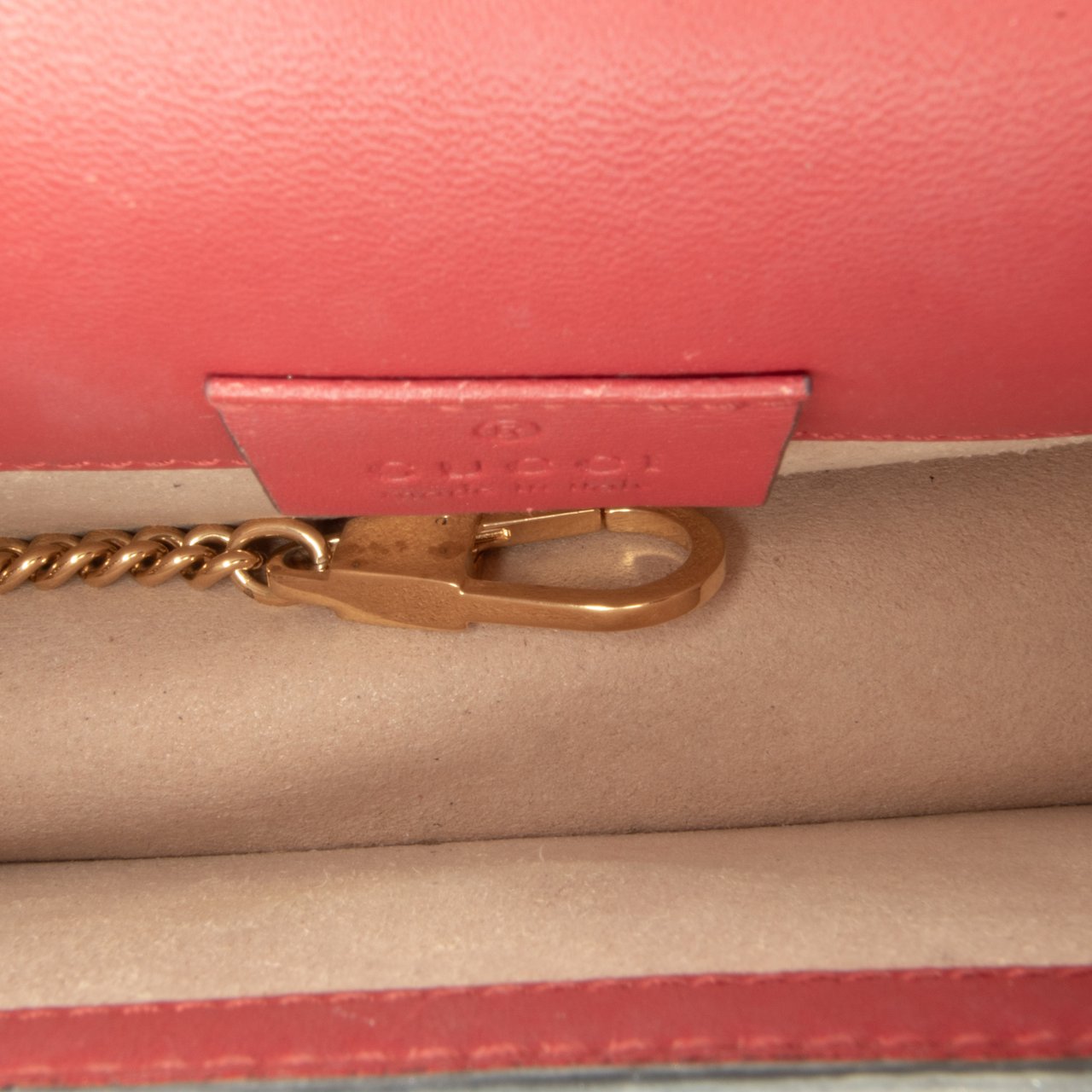 Gucci Super Mini Sylvie Chain Bag Rood