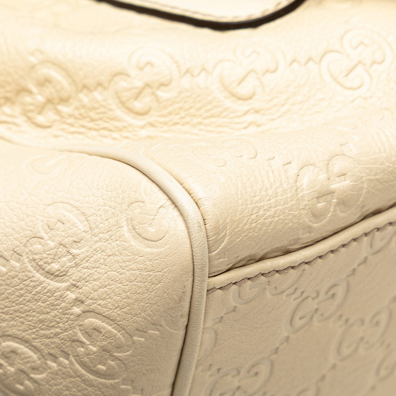 Gucci Guccissima Boston Bag Wit