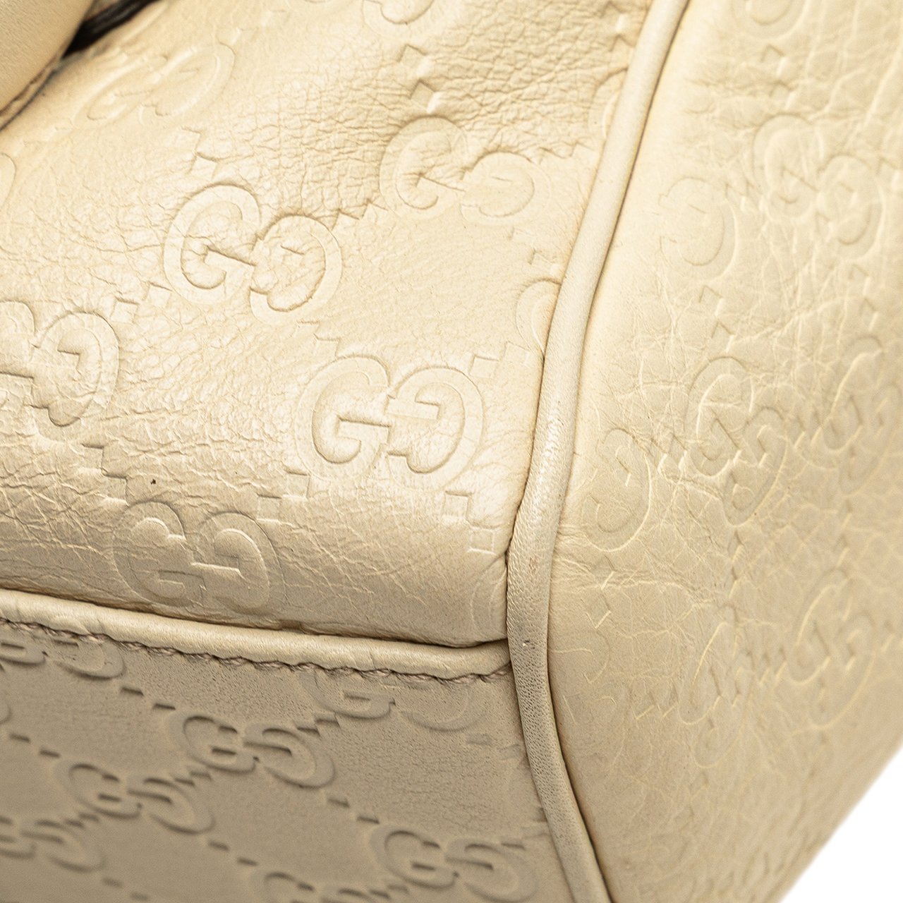 Gucci Guccissima Boston Bag Wit