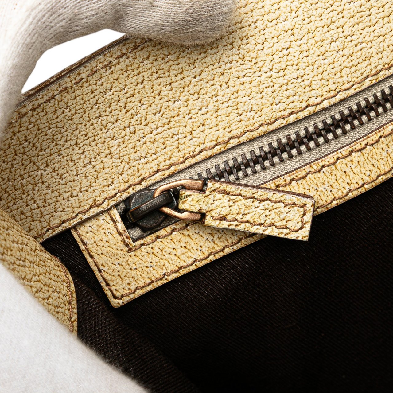 Gucci GG Canvas Nailhead Tote Bruin