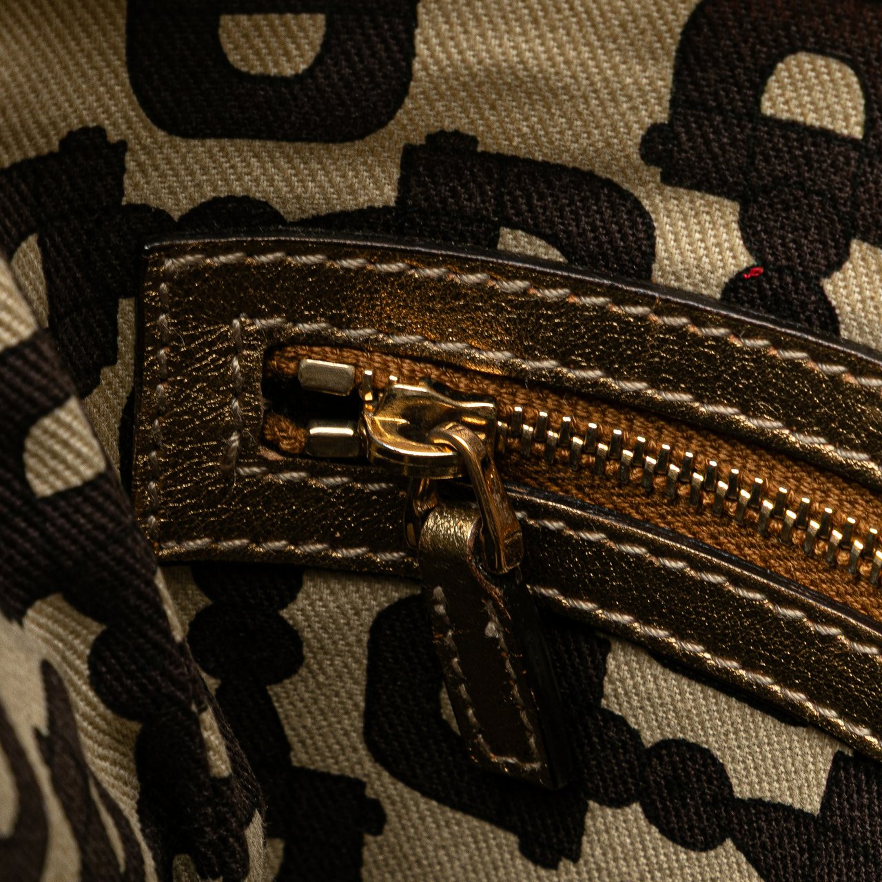Gucci GG Canvas Jolicoeur Crossbody Bruin