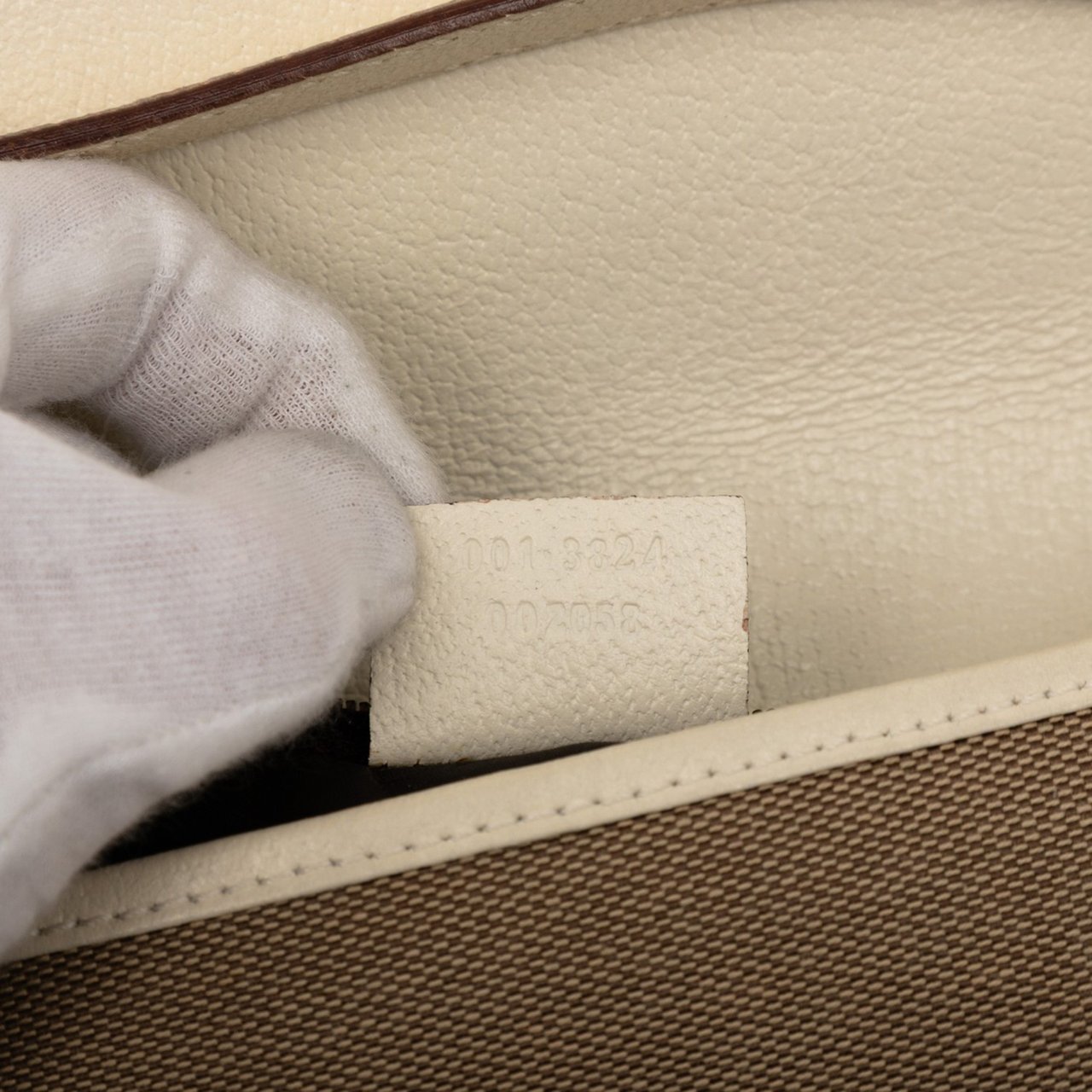 Gucci Canvas Jackie O Flap Bruin