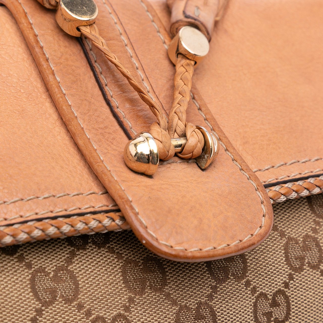 Gucci GG Canvas Marrakech Shoulder Bag Bruin