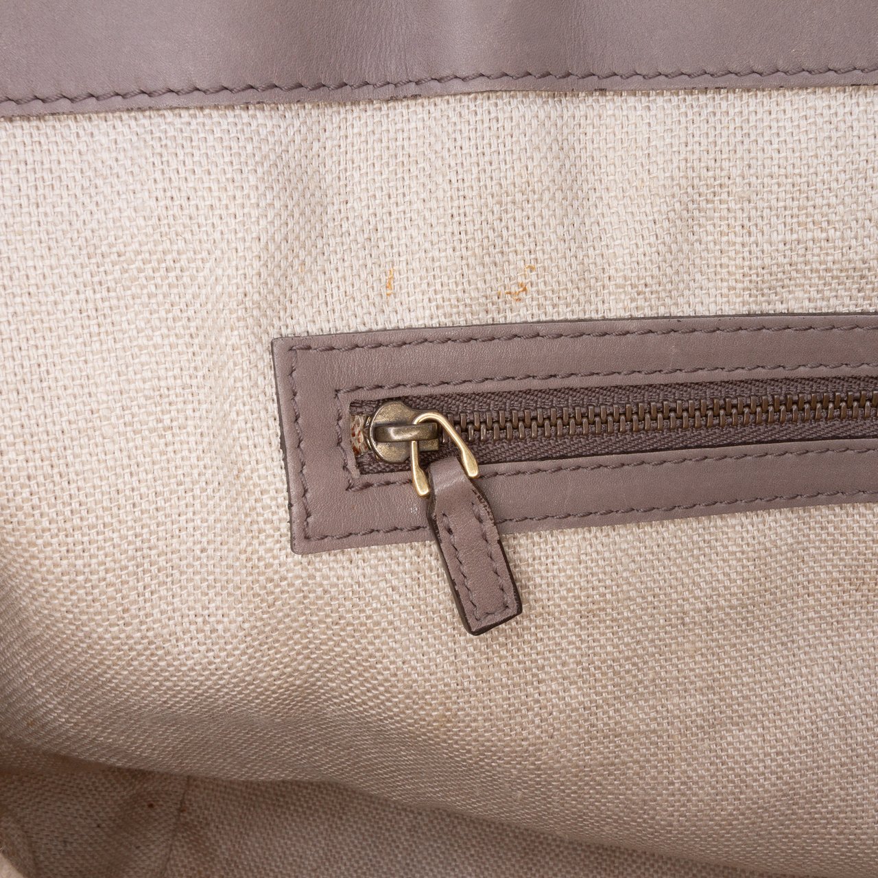 Gucci Microguccissima Brogue Duilio Tote Bruin