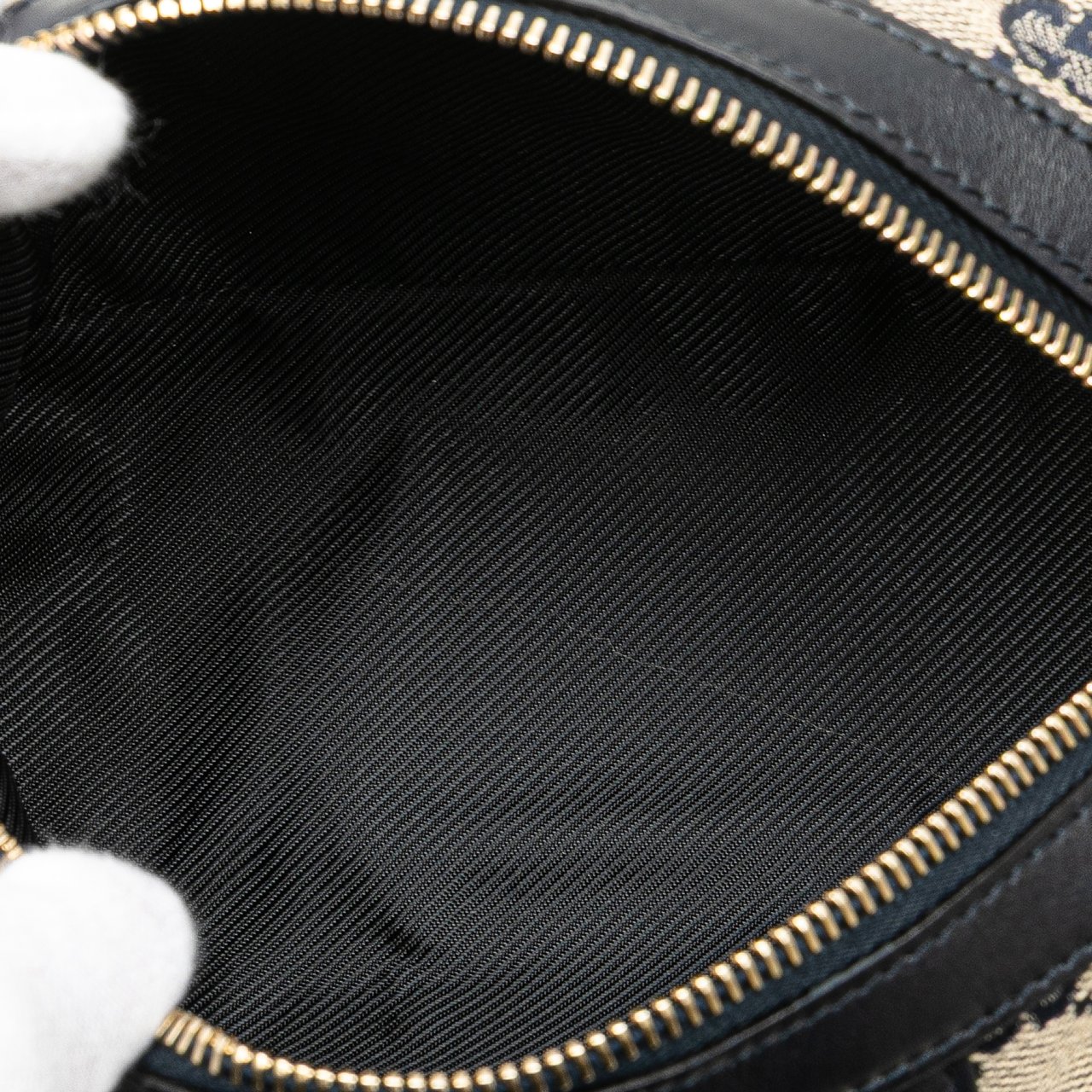 Gucci GG Canvas Web Pouch Bruin