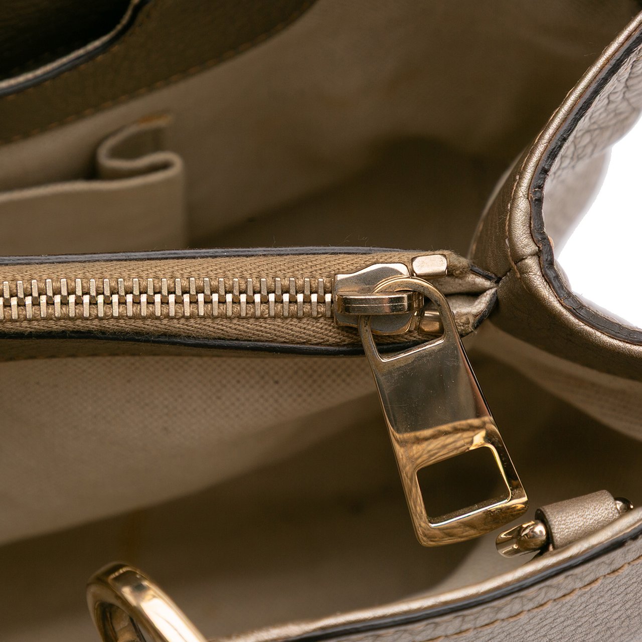 Gucci Medium Calfskin Bamboo Shopper Satchel Goud