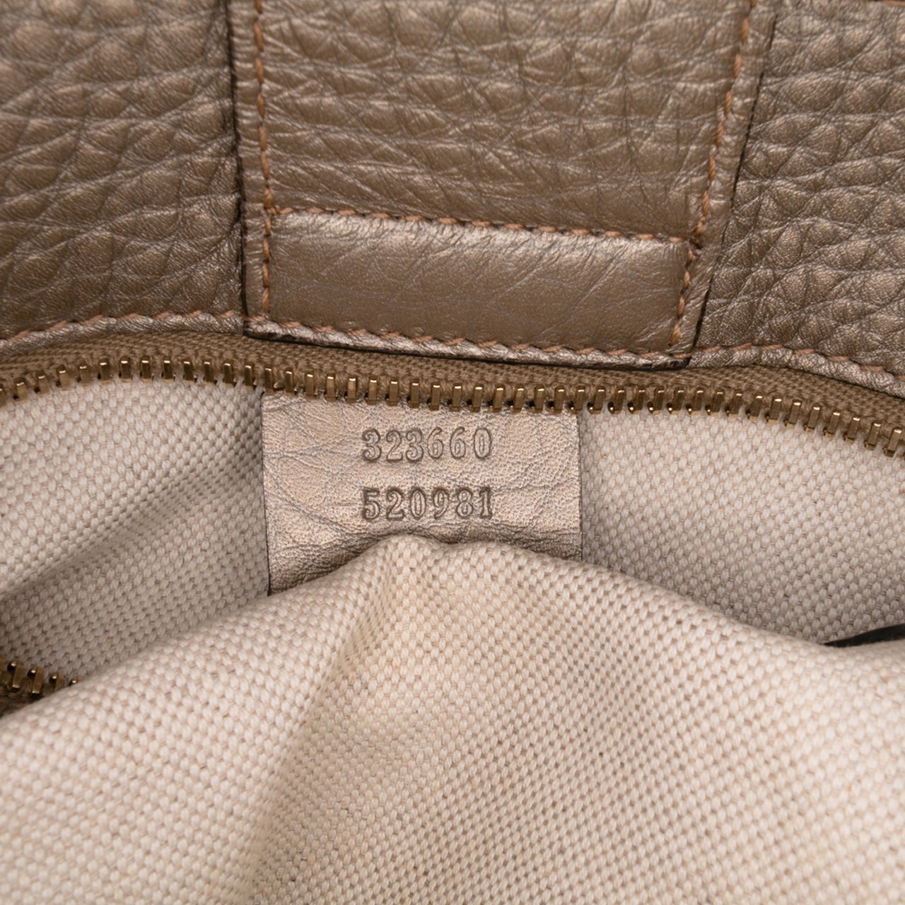 Gucci Medium Calfskin Bamboo Shopper Satchel Goud