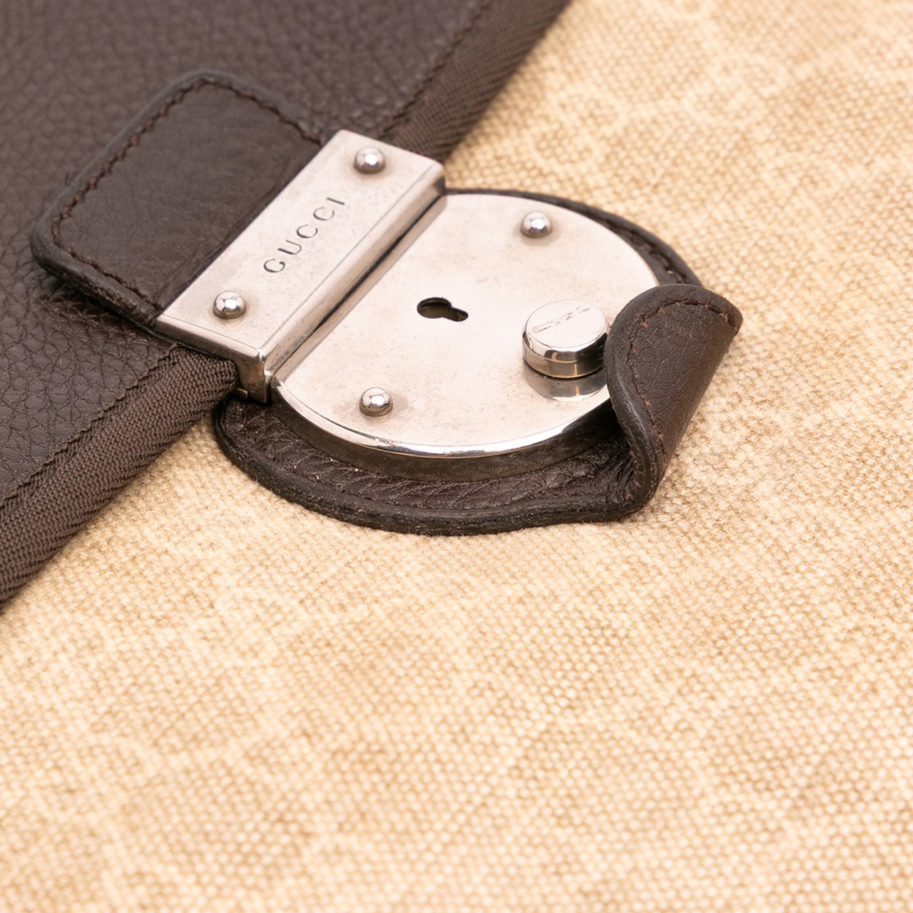 Gucci GG Canvas Crossbody Bruin