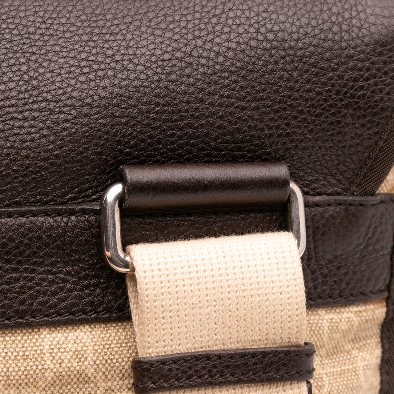 Gucci GG Canvas Crossbody Bruin