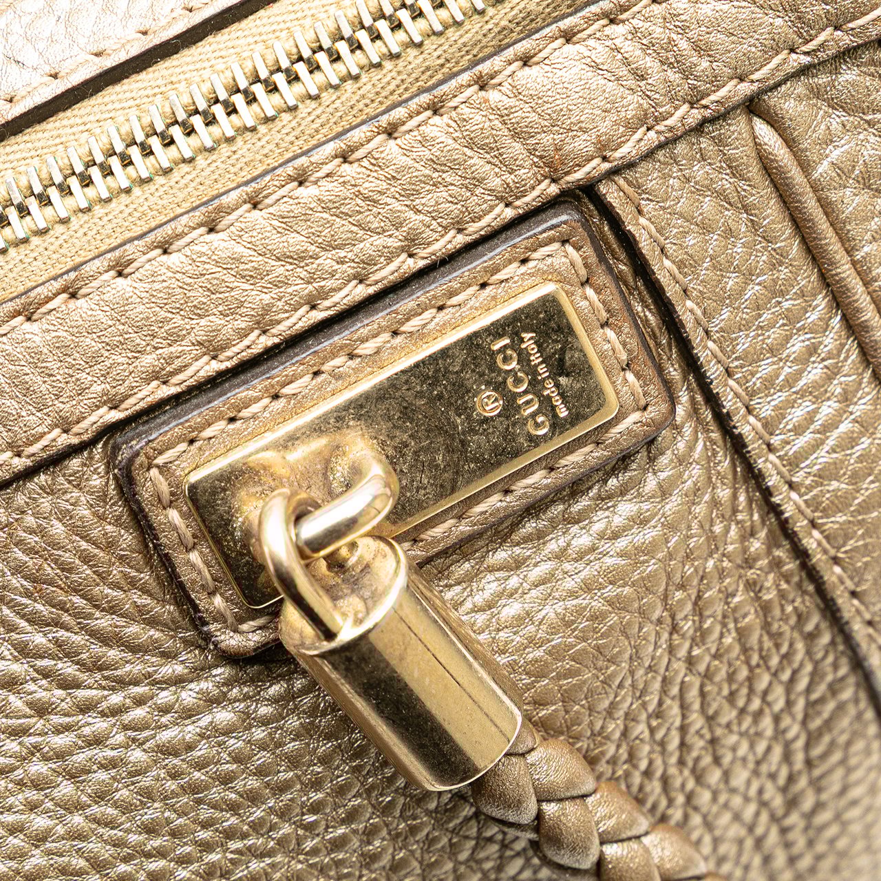 Gucci Large Leather Bella Tote Goud