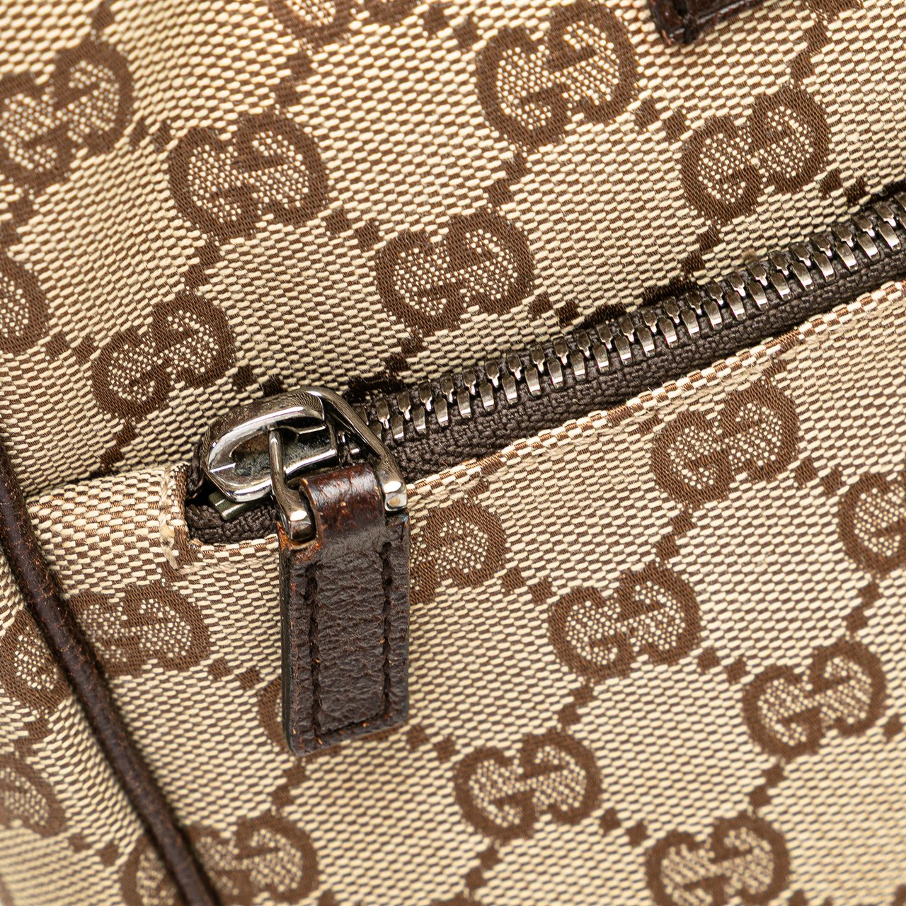 Gucci GG Canvas Crossbody Bruin