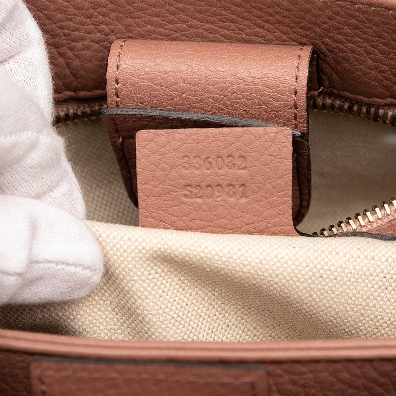 Gucci Small Calfskin Bamboo Shopper Satchel Roze