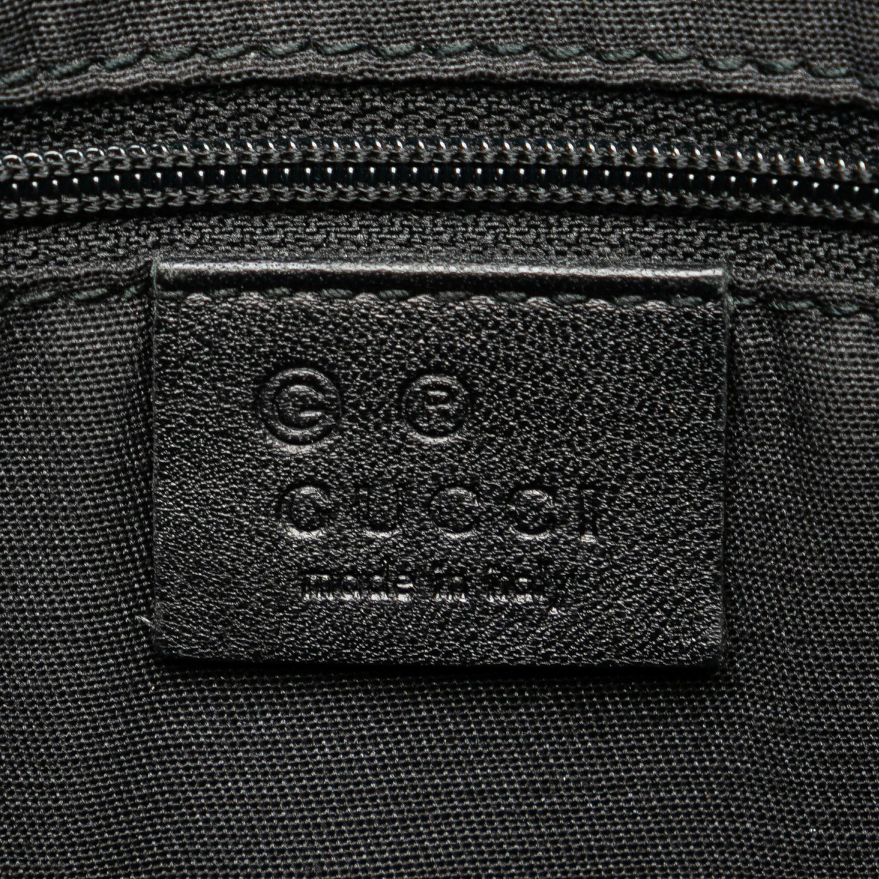 Gucci Embossed Leather Horsebit Abbey D Ring Crossbody Zwart