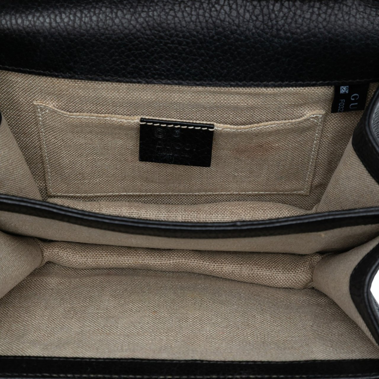 Gucci Small Dollar Calfskin Interlocking G Crossbody Zwart