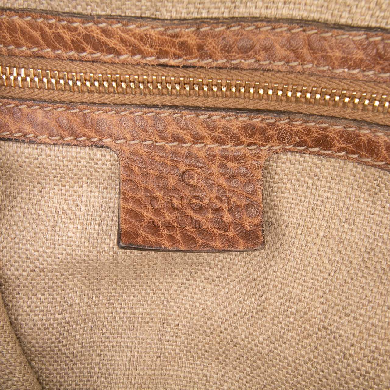 Gucci Leather Charlotte Shoulder Bag Bruin