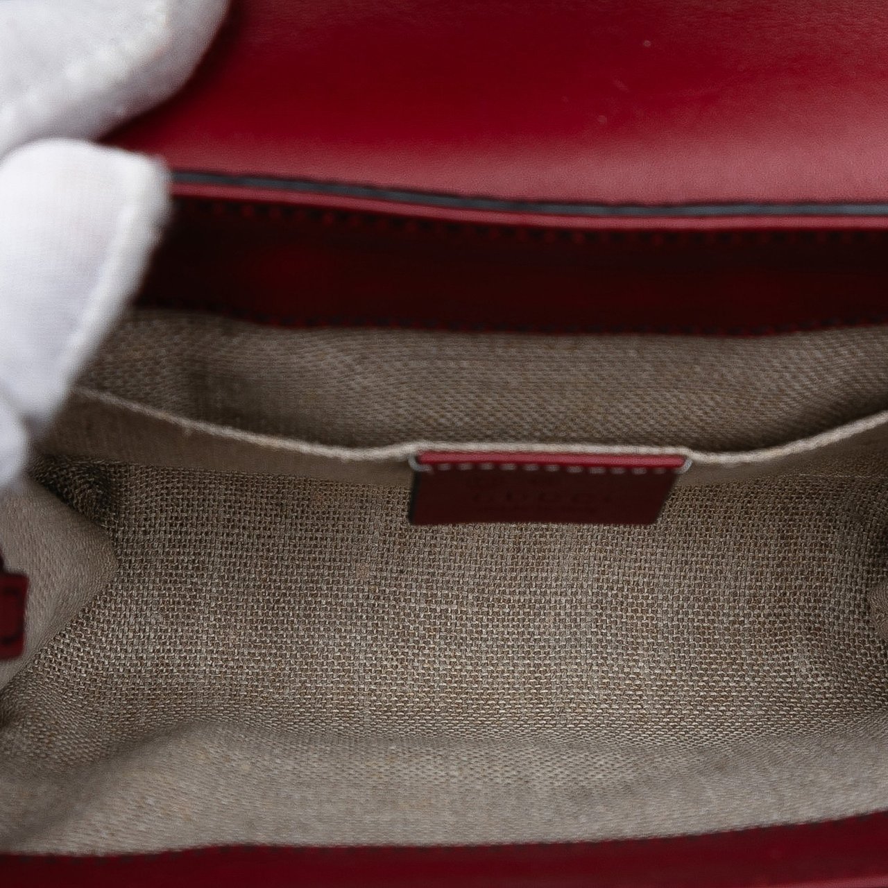 Gucci Mini Microguccissima Emily Crossbody Rood