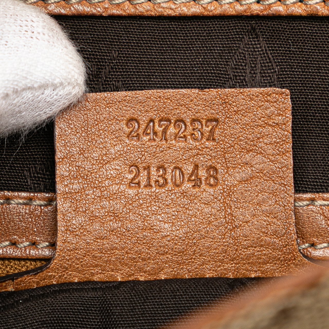 Gucci GG Canvas GG Charm Tote Bruin