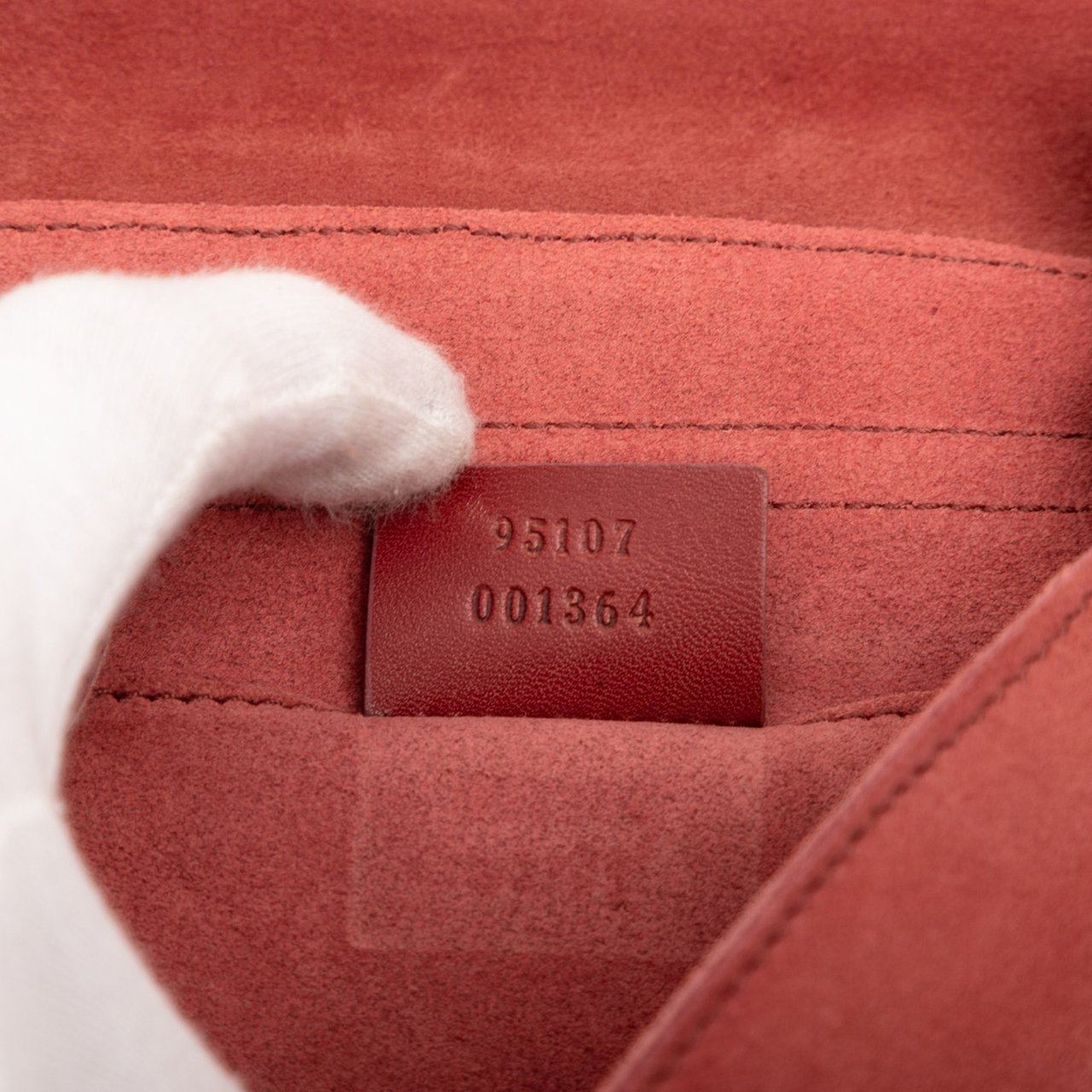 Gucci Suede Heart Shoulder Bag Roze