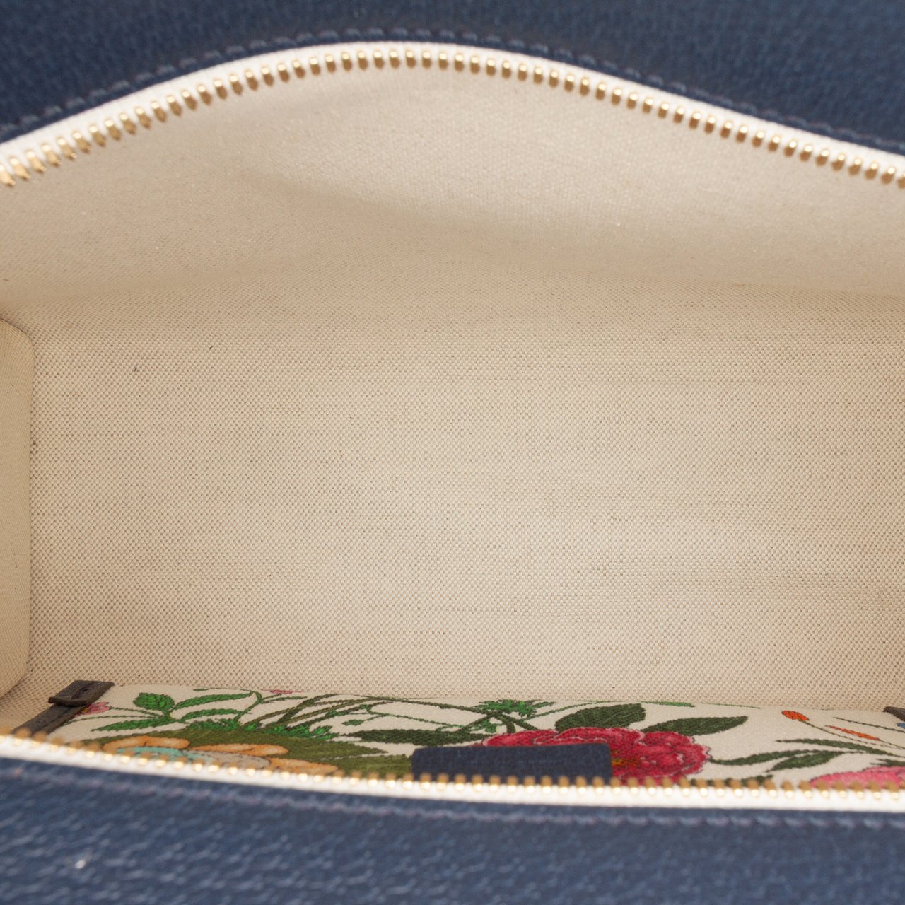 Gucci Medium Canvas Flora Satchel Wit