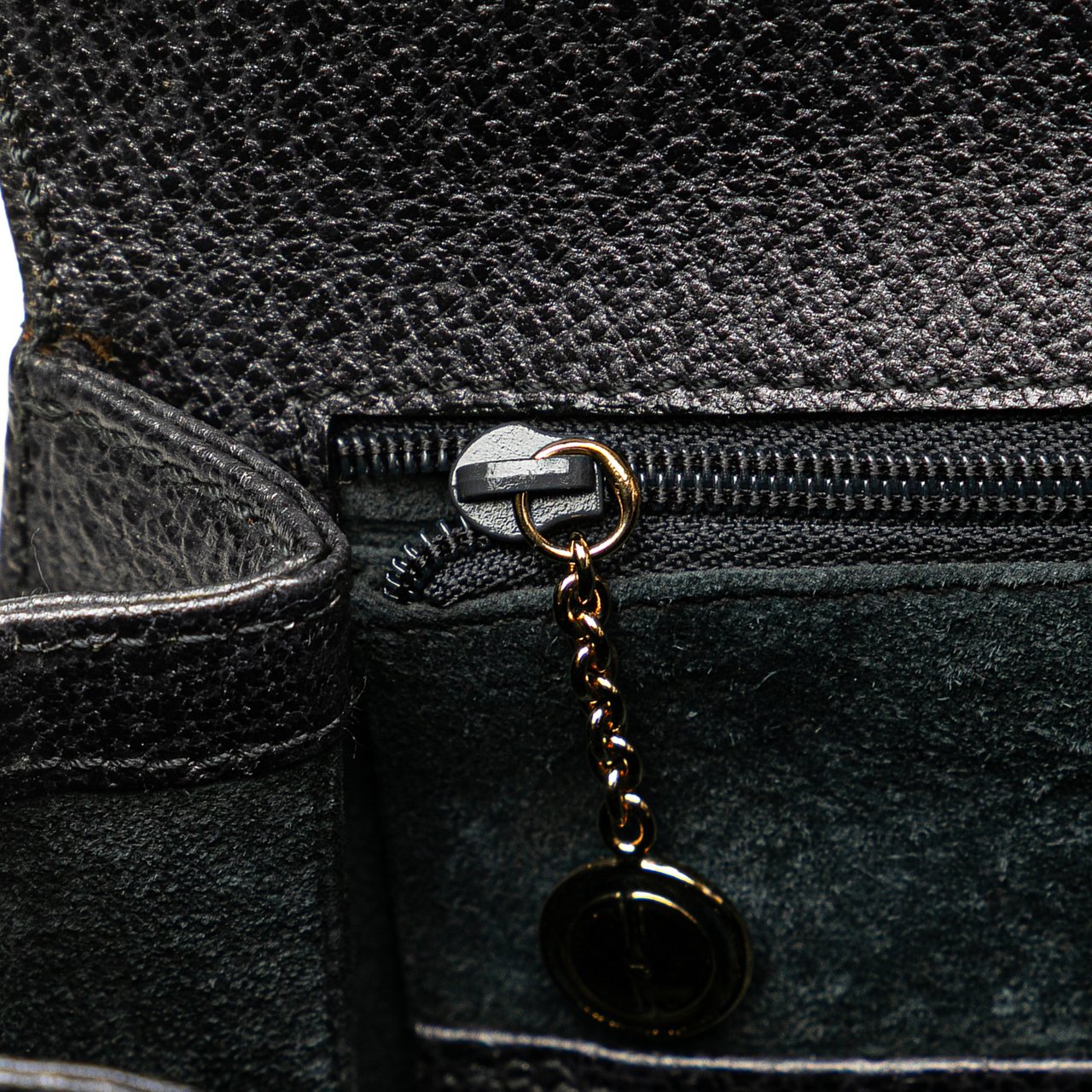 Gucci Grained Calfskin Bamboo Night Zwart