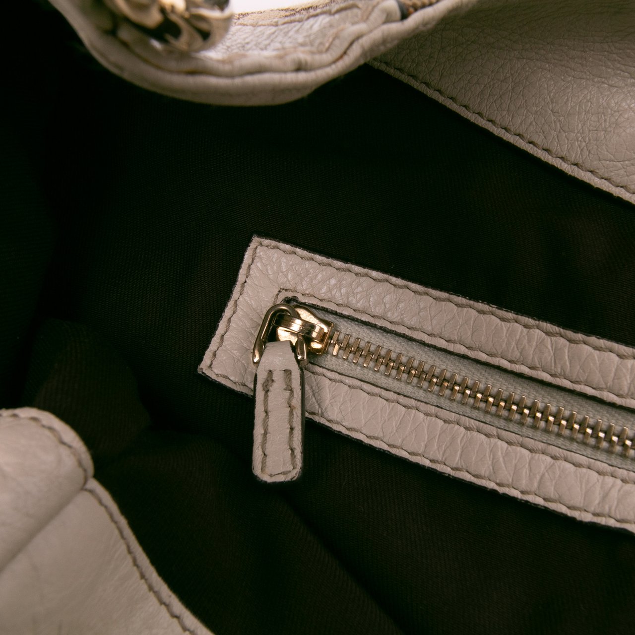 Gucci GG Canvas Charlotte Tote Bruin