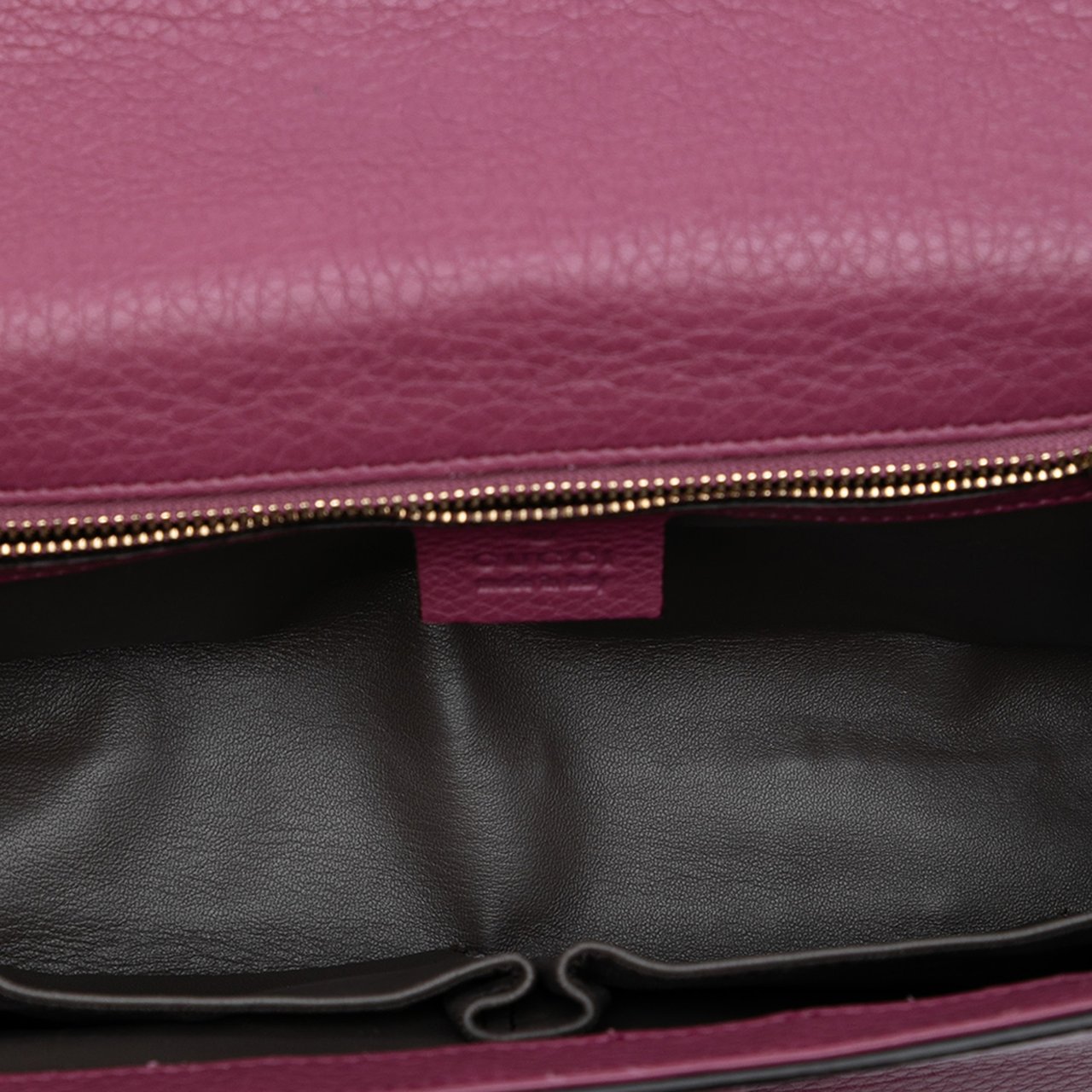 Gucci Medium Leather Miss Bamboo Crossbody Roze