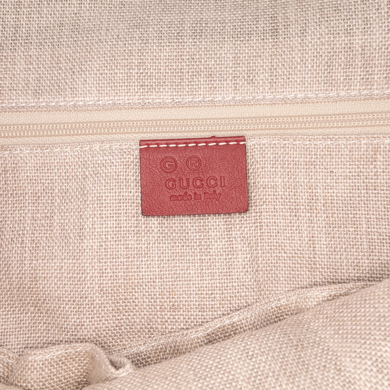 Gucci Large Microguccissima Dome Satchel Rood