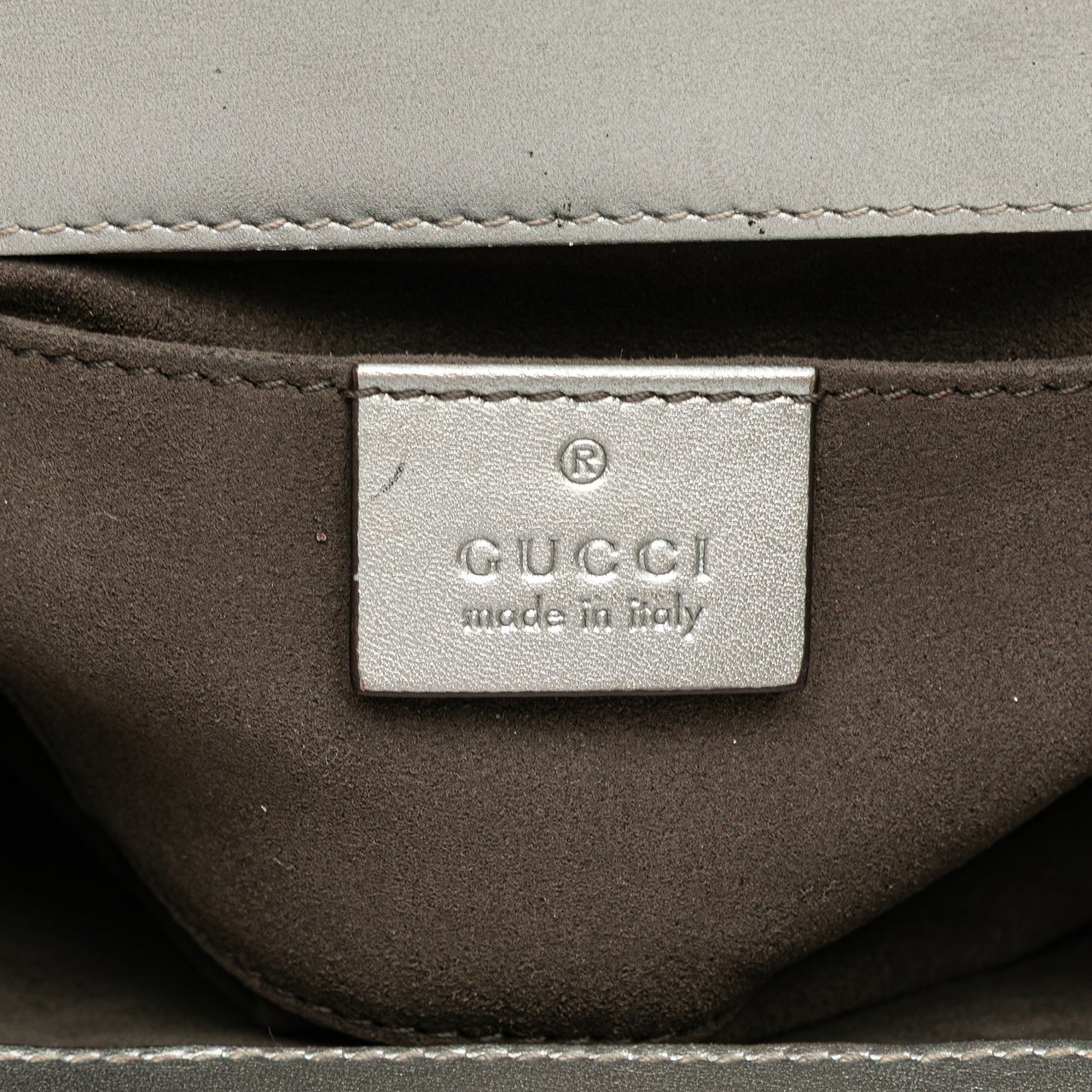 Gucci Small Metallic Leather Padlock Crossbody Zilver
