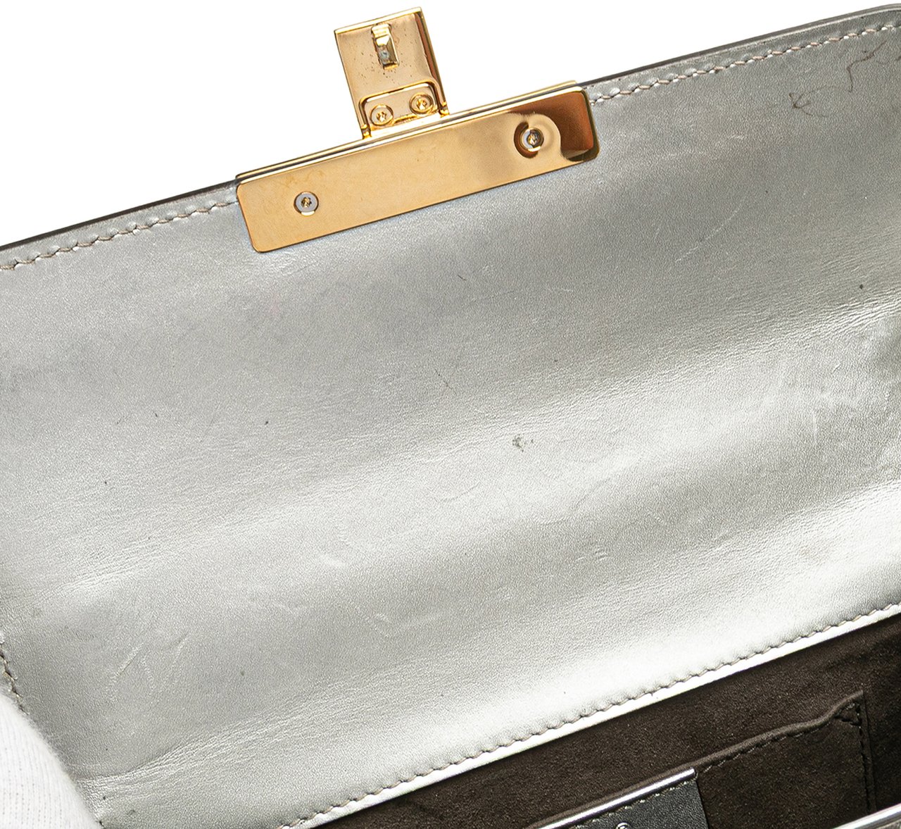 Gucci Small Metallic Leather Padlock Crossbody Zilver