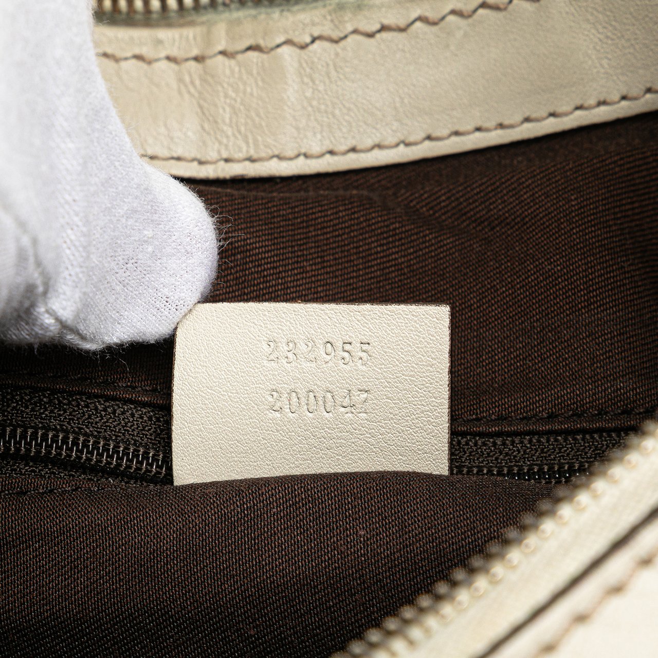 Gucci Medium GG Canvas Sukey Shoulder Bag Bruin