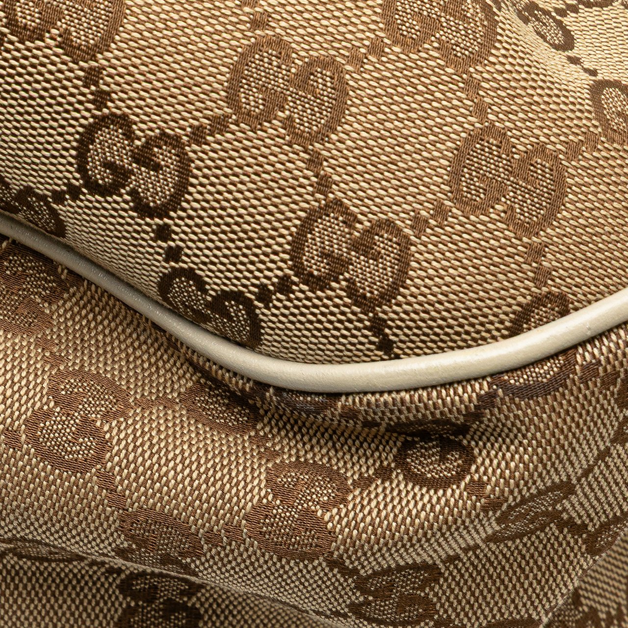 Gucci Medium GG Canvas Sukey Shoulder Bag Bruin