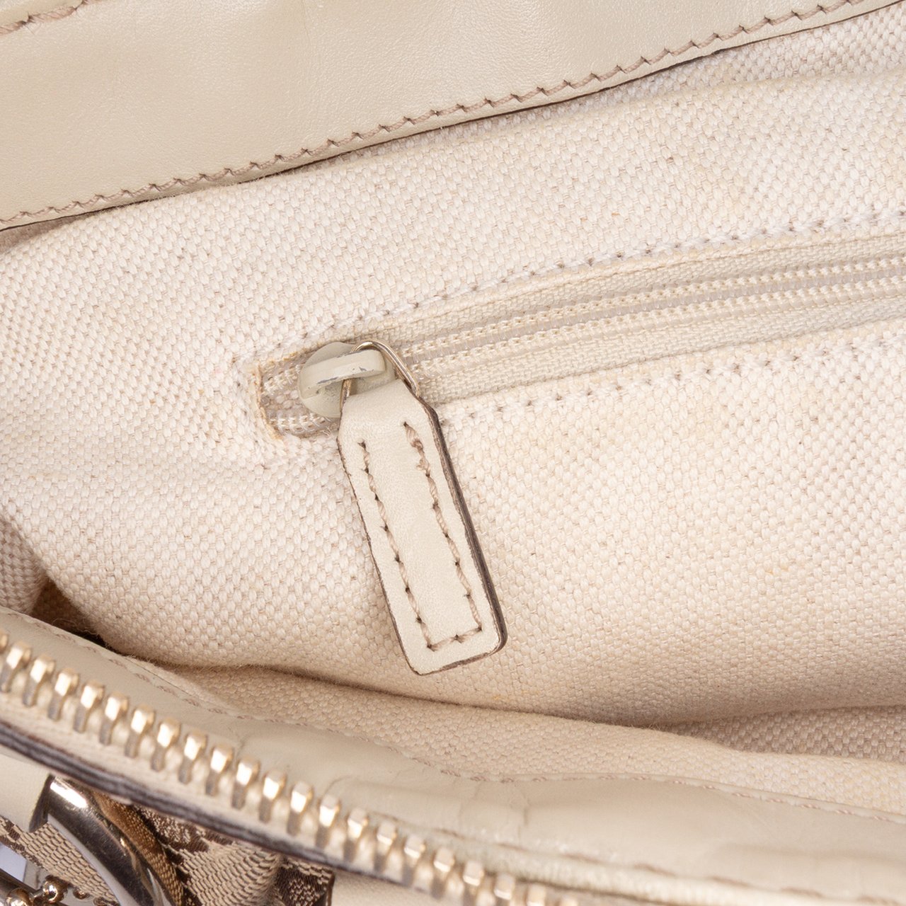 Gucci GG Canvas Sukey Satchel Bruin