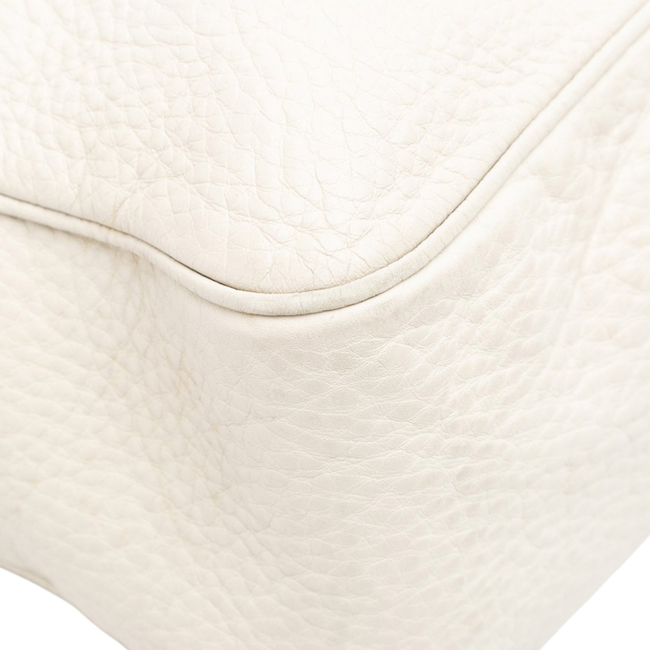 Gucci GG Canvas Bamboo Diana Satchel Bruin