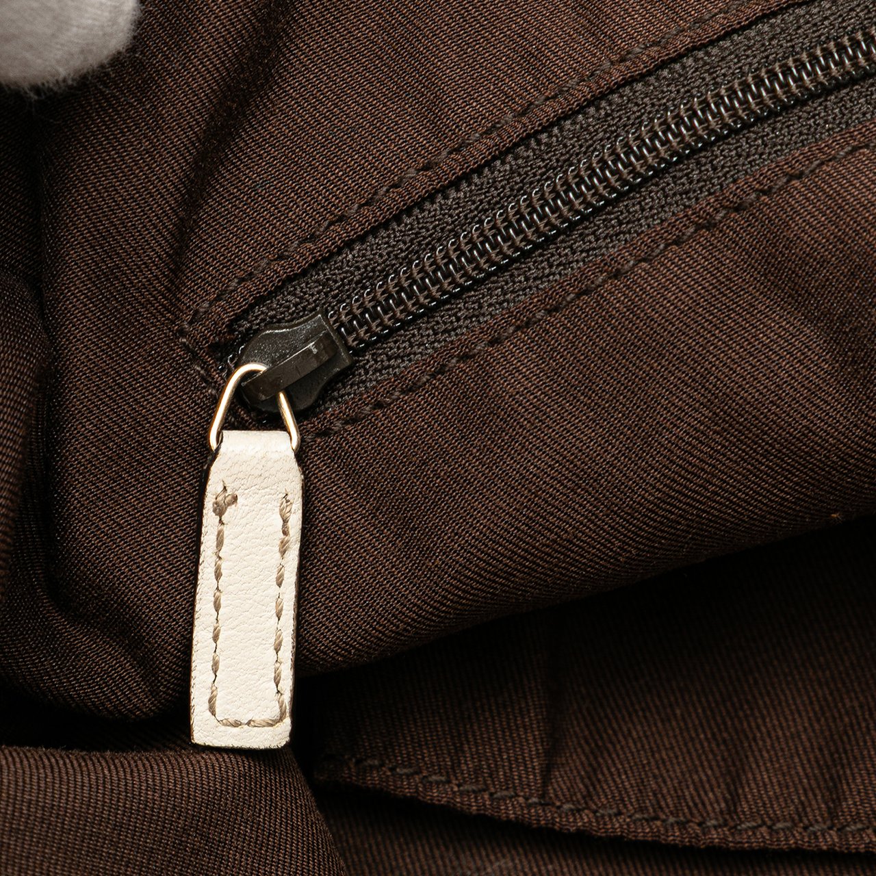 Gucci GG Canvas Abbey D Ring Crossbody Bruin