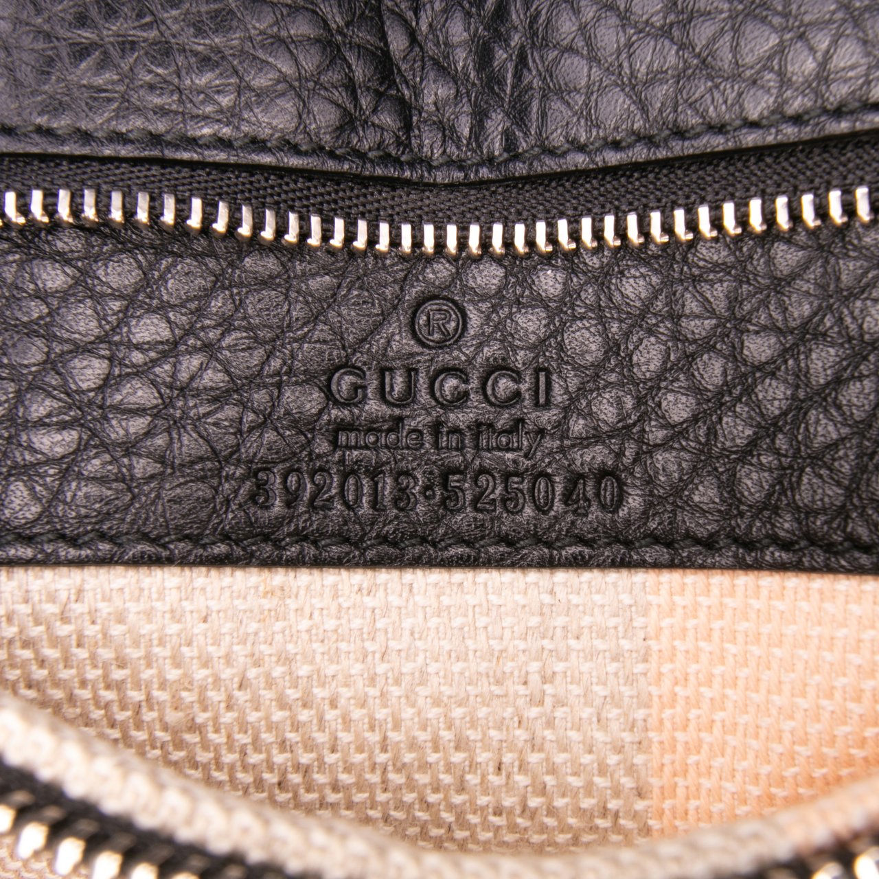 Gucci Medium Leather Bamboo Daily Satchel Zwart