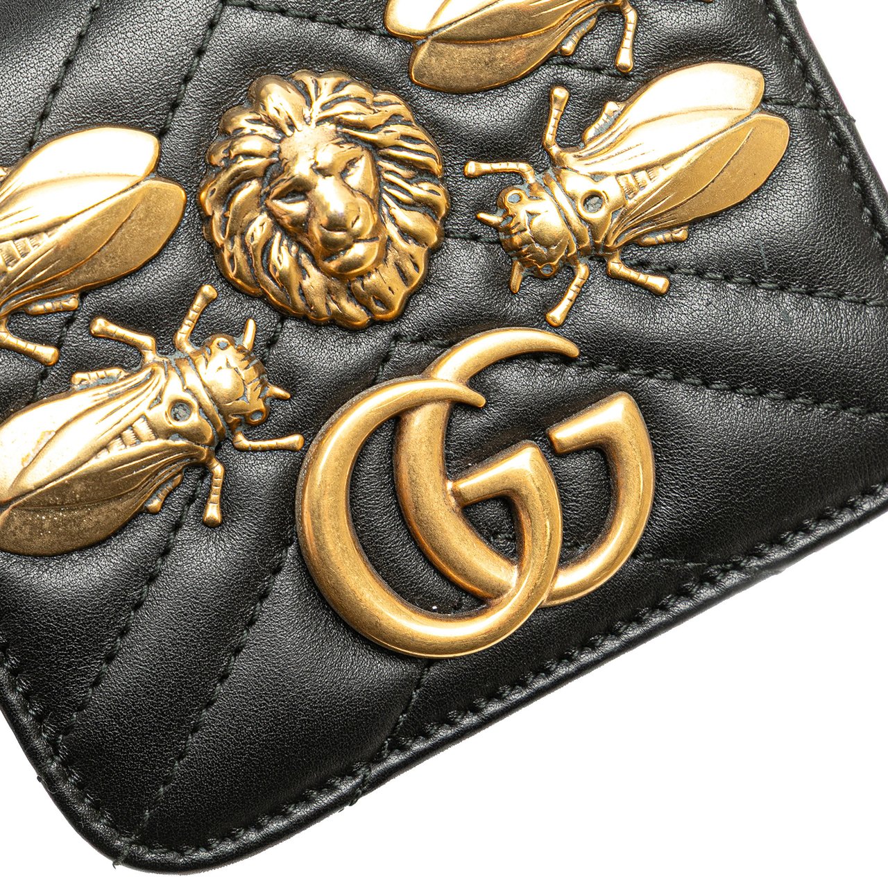 Gucci Mini GG Marmont Matelasse Leather Animal Studs Belt Pouch Bag Zwart