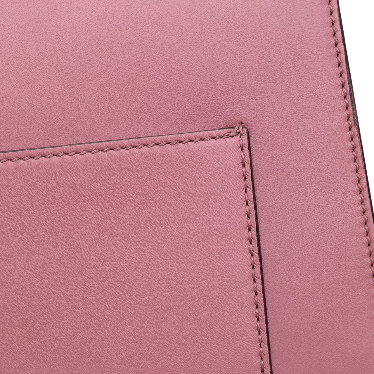 Gucci Medium Leather Padlock Shoulder Bag Roze
