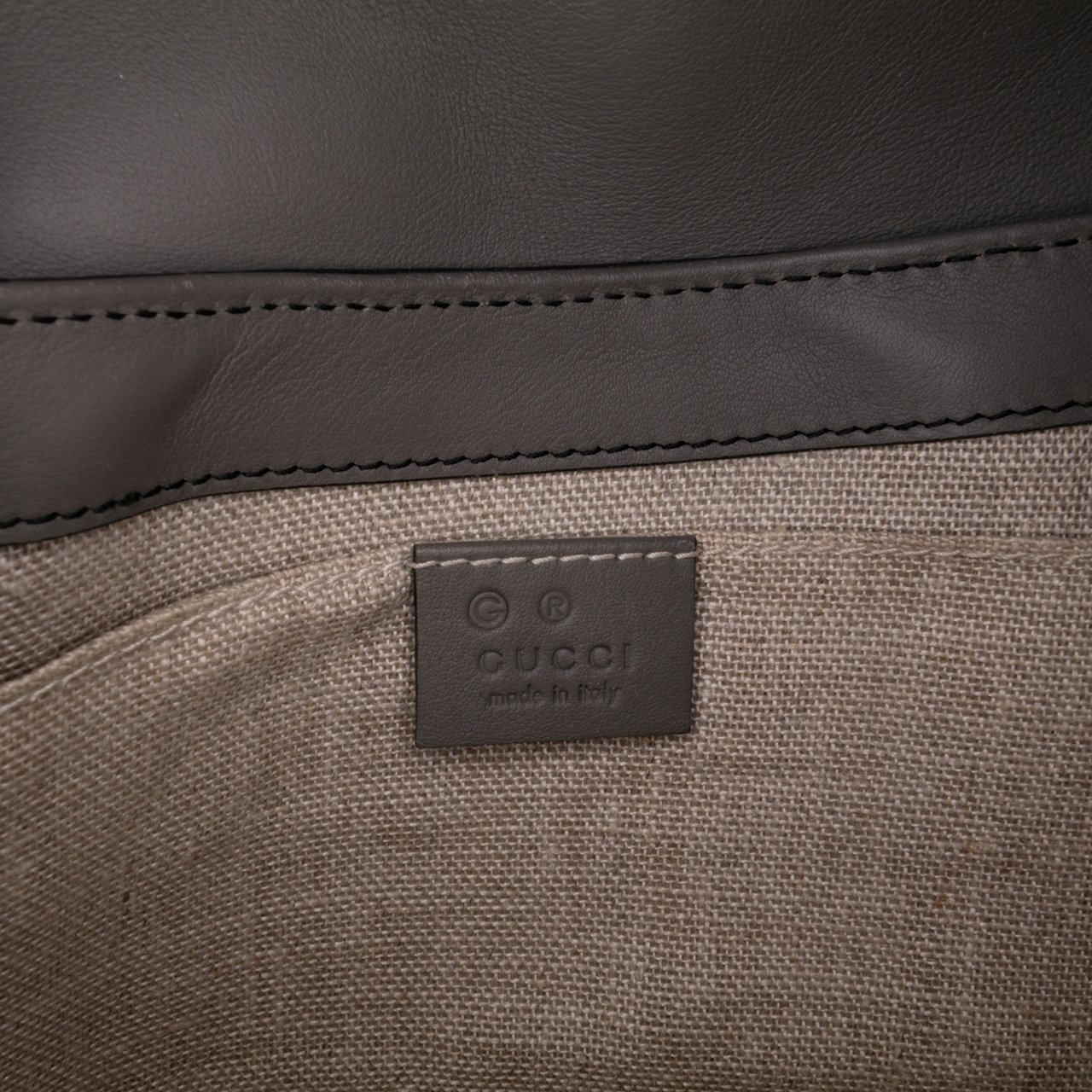 Gucci Medium Microguccissima Emily Shoulder Bag Grijs