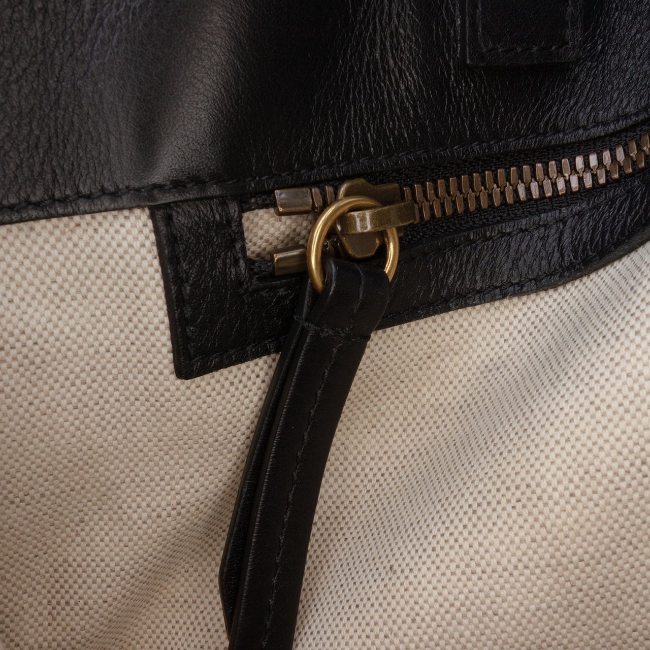 Gucci GG Supreme Blind For Love Satchel Bruin