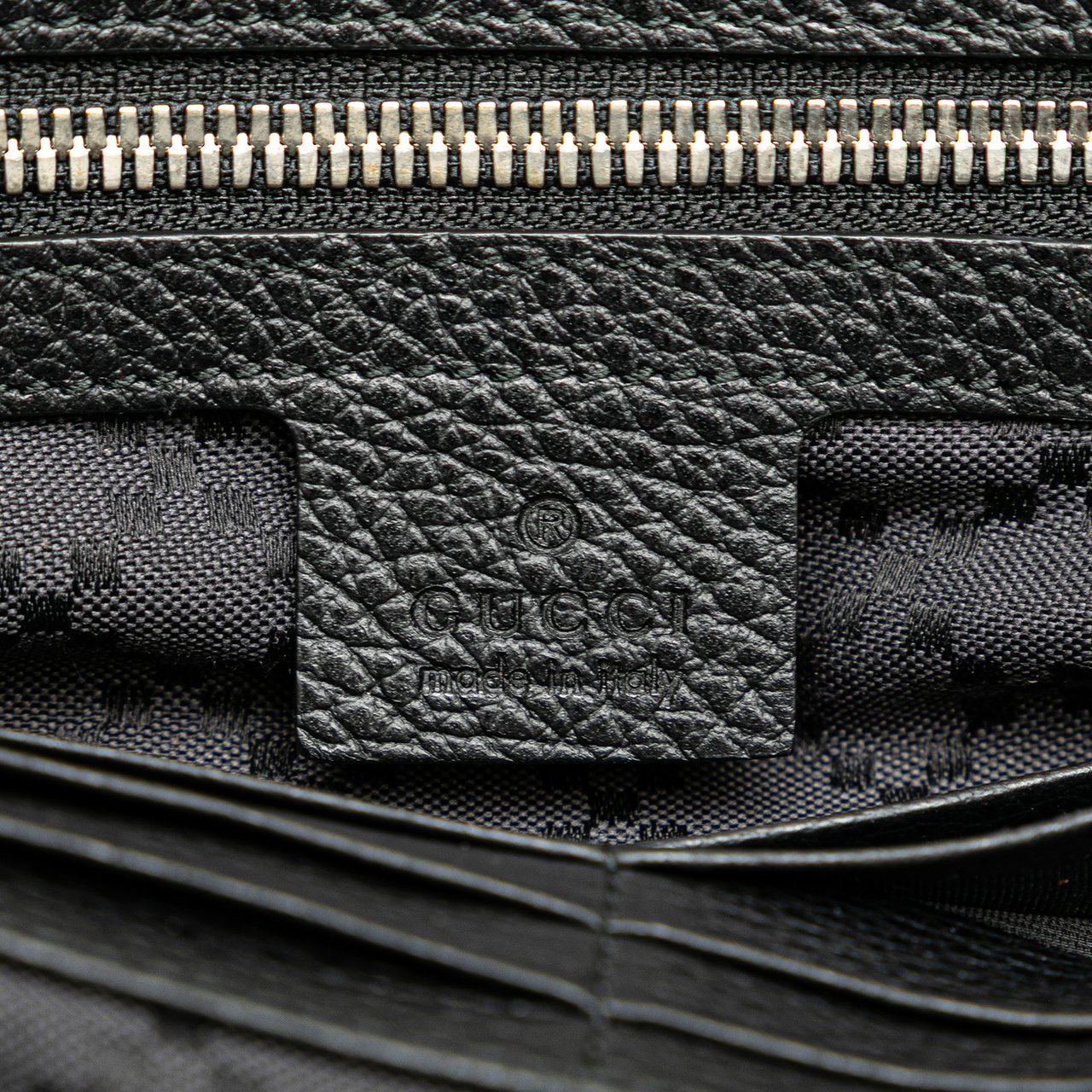 Gucci Pebbled Calfskin Portfolio Clutch Zwart