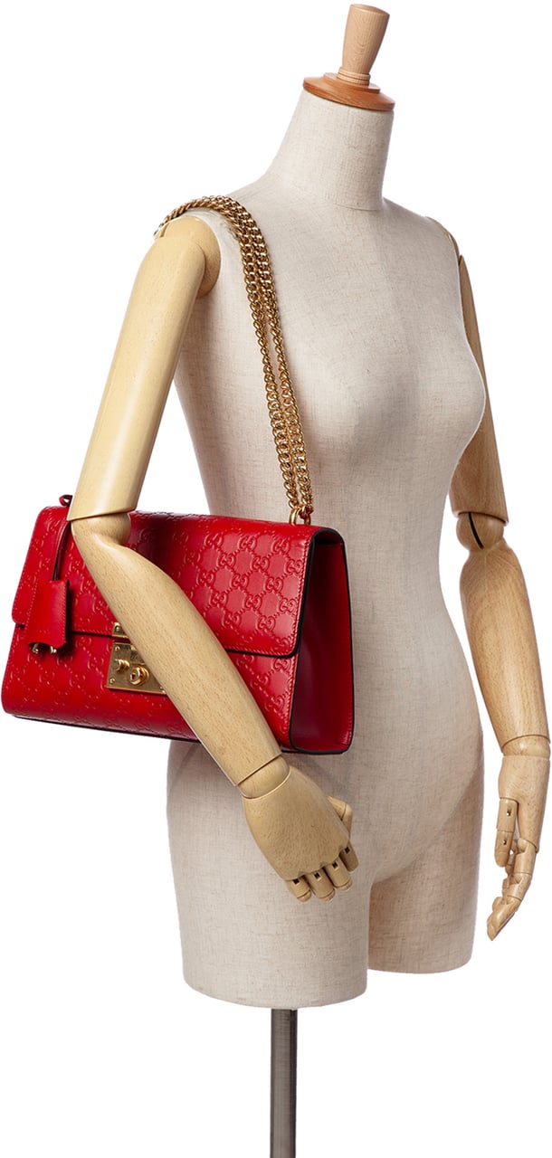 Gucci Medium Guccissima Padlock Shoulder Bag Rood