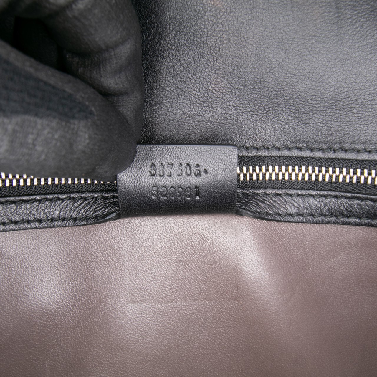 Gucci Medium Patent Dollar Interlocking G Crossbody Zwart