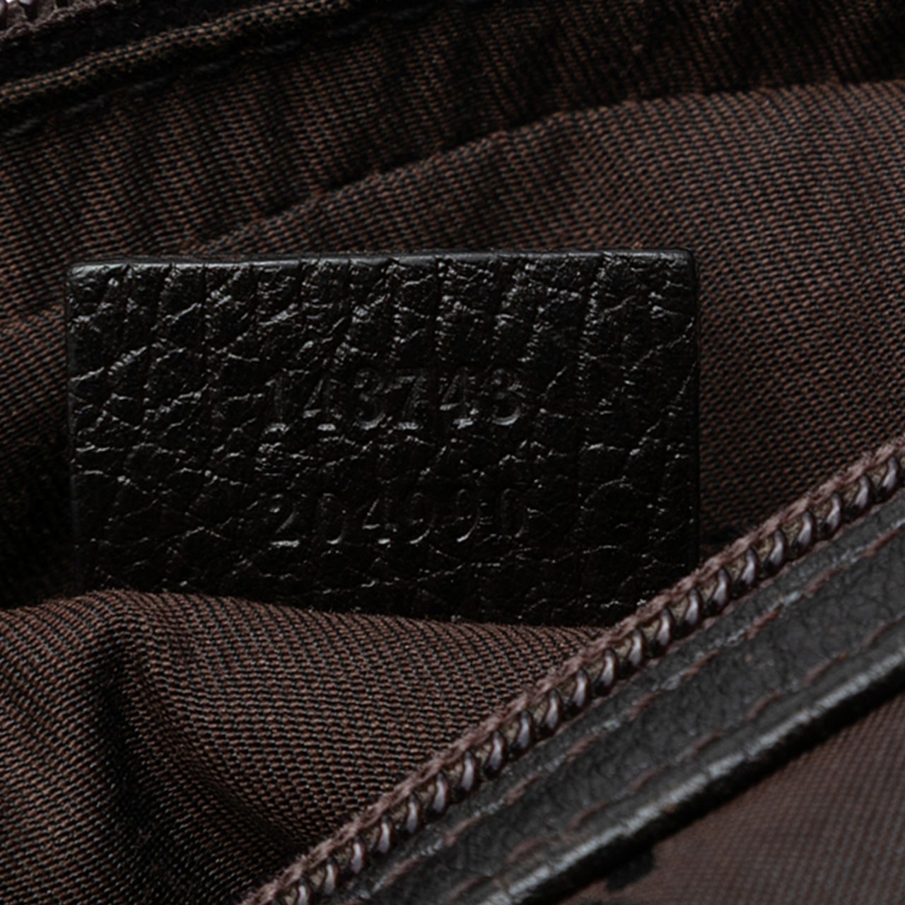 Gucci GG Nylon Shoulder Bag Bruin