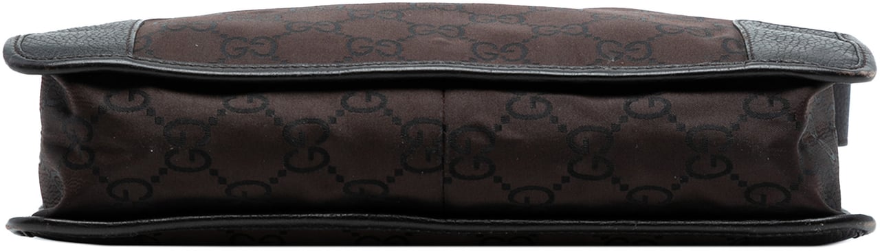 Gucci GG Nylon Shoulder Bag Bruin