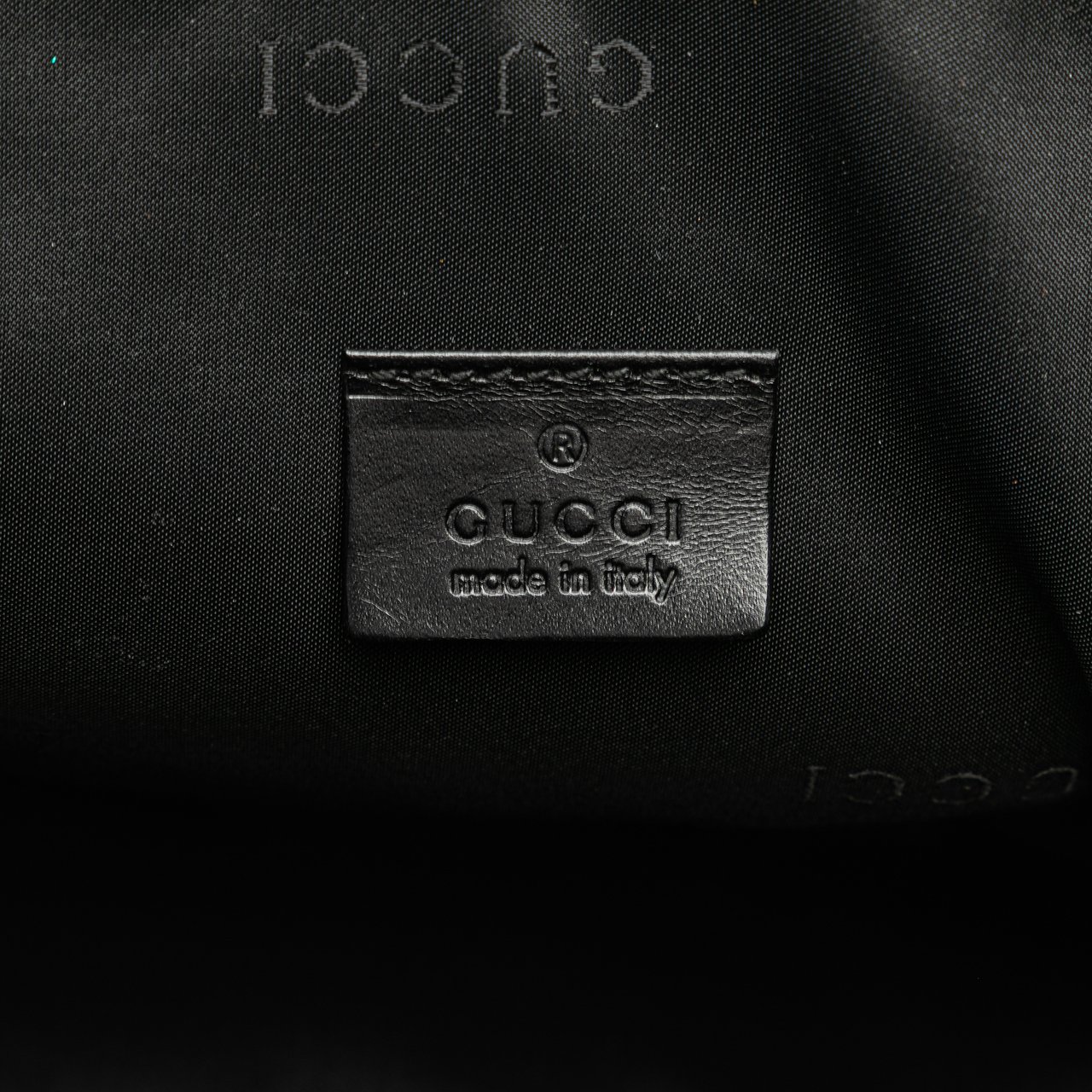 Gucci Nylon Clutch Zwart