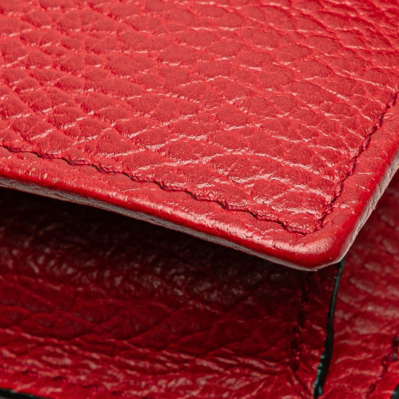 Gucci Leather Interlocking G Dollar Wallet on Chain Rood