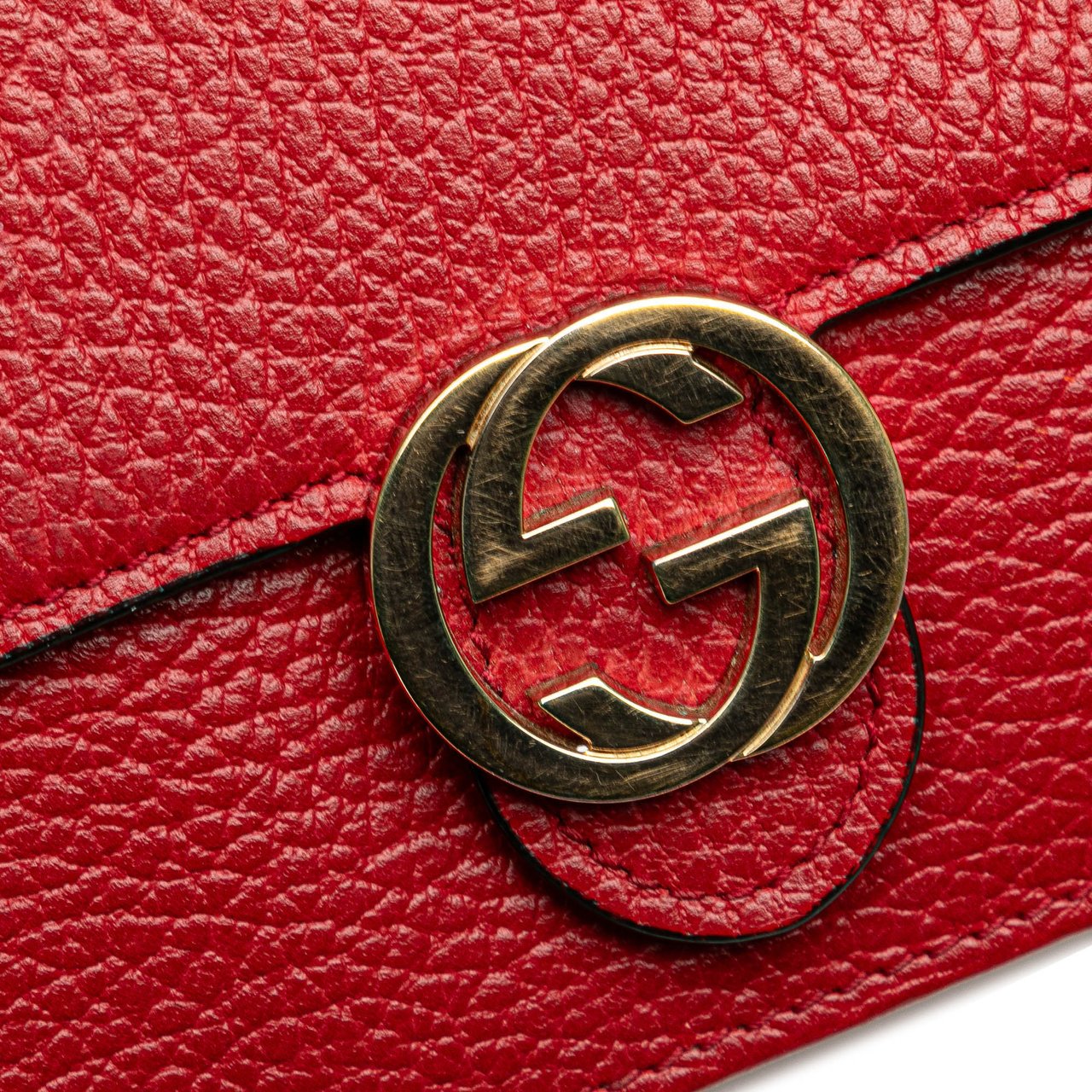 Gucci Leather Interlocking G Dollar Wallet on Chain Rood