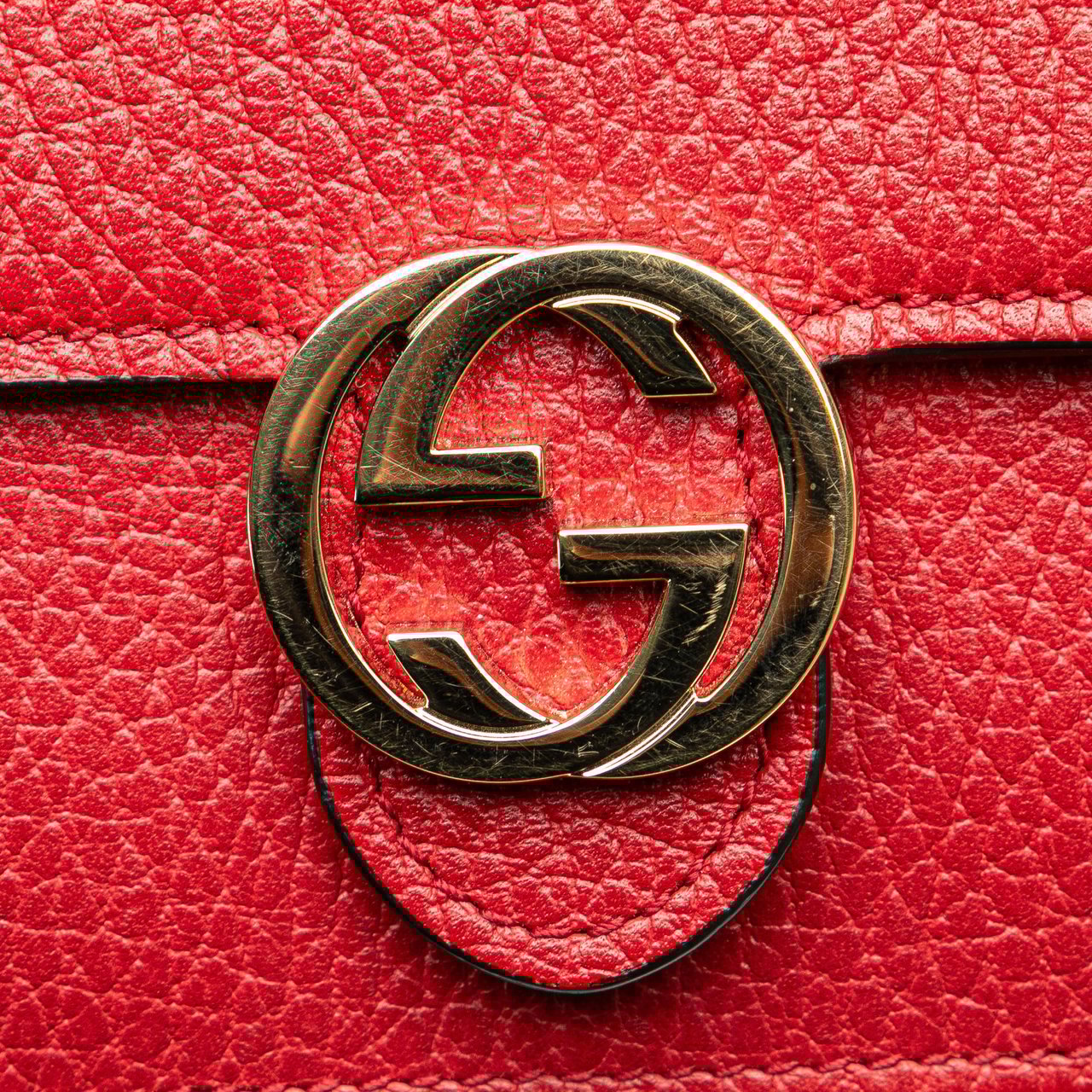 Gucci Leather Interlocking G Dollar Wallet on Chain Rood
