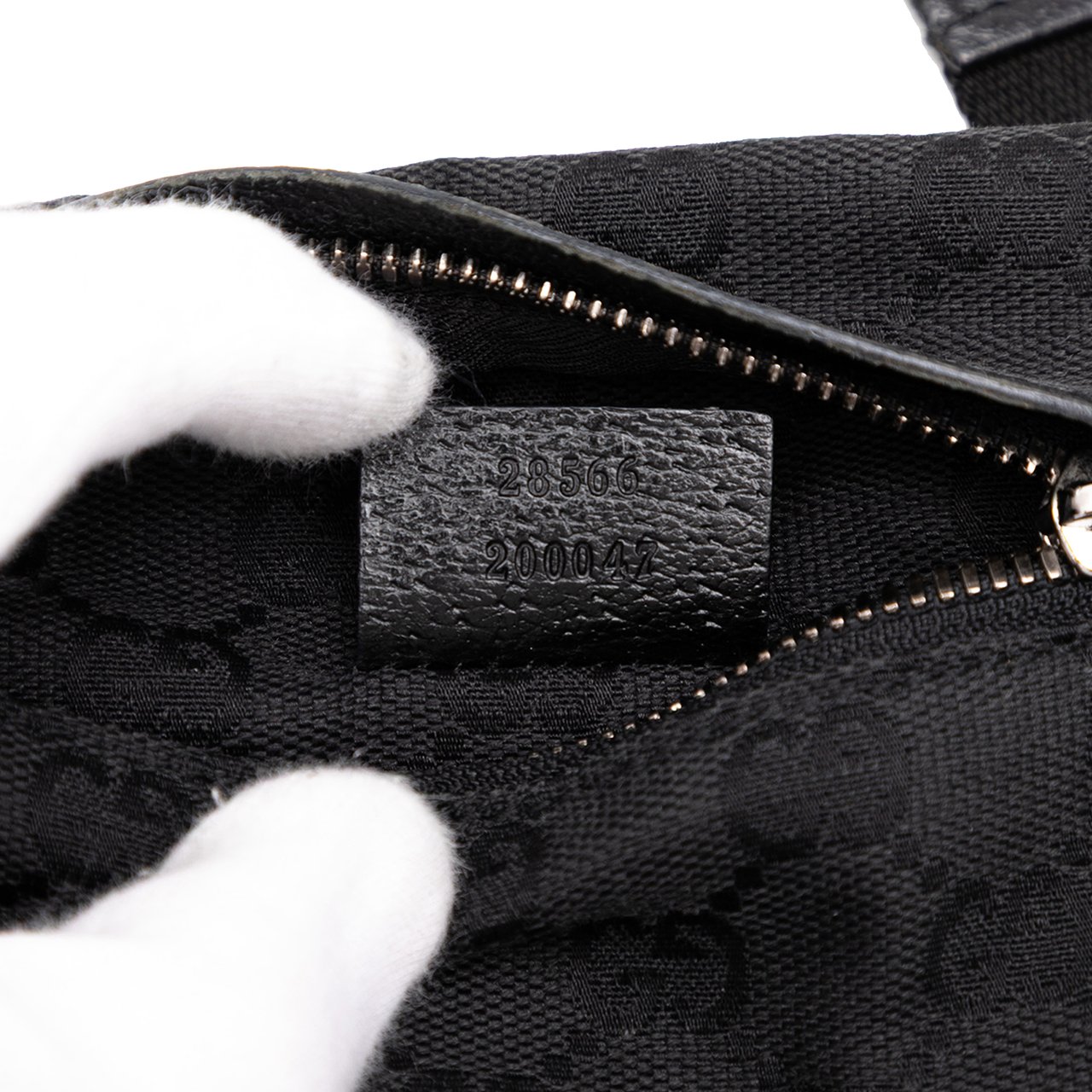 Gucci GG Canvas Double Pocket Belt Bag Zwart